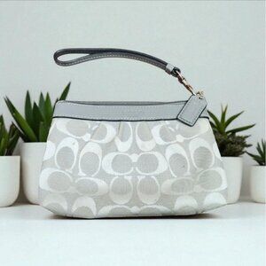 Coach Shantung Pleated Grey Wristlet Bag Silver Accents Clutch bag